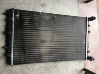 Radiator apa Volkswagen VW Polo 4 9N [2001 - 2005] Hatchback 5-usi 1.2 MT (64 hp) (9N_)