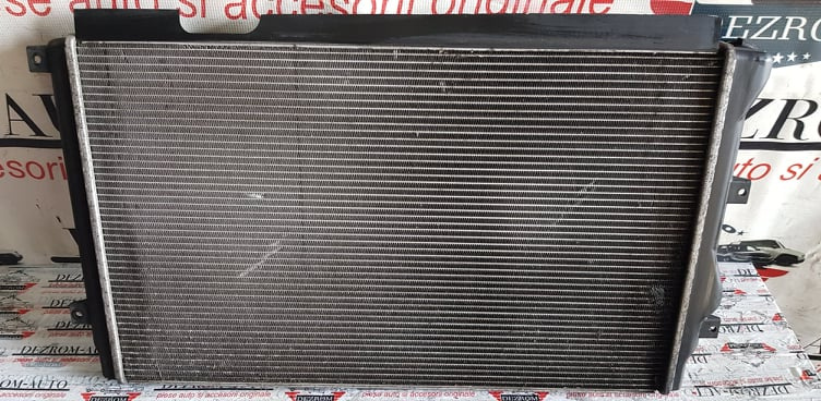 Radiator apa VW Jetta III Mk5 1.4 TSI 16