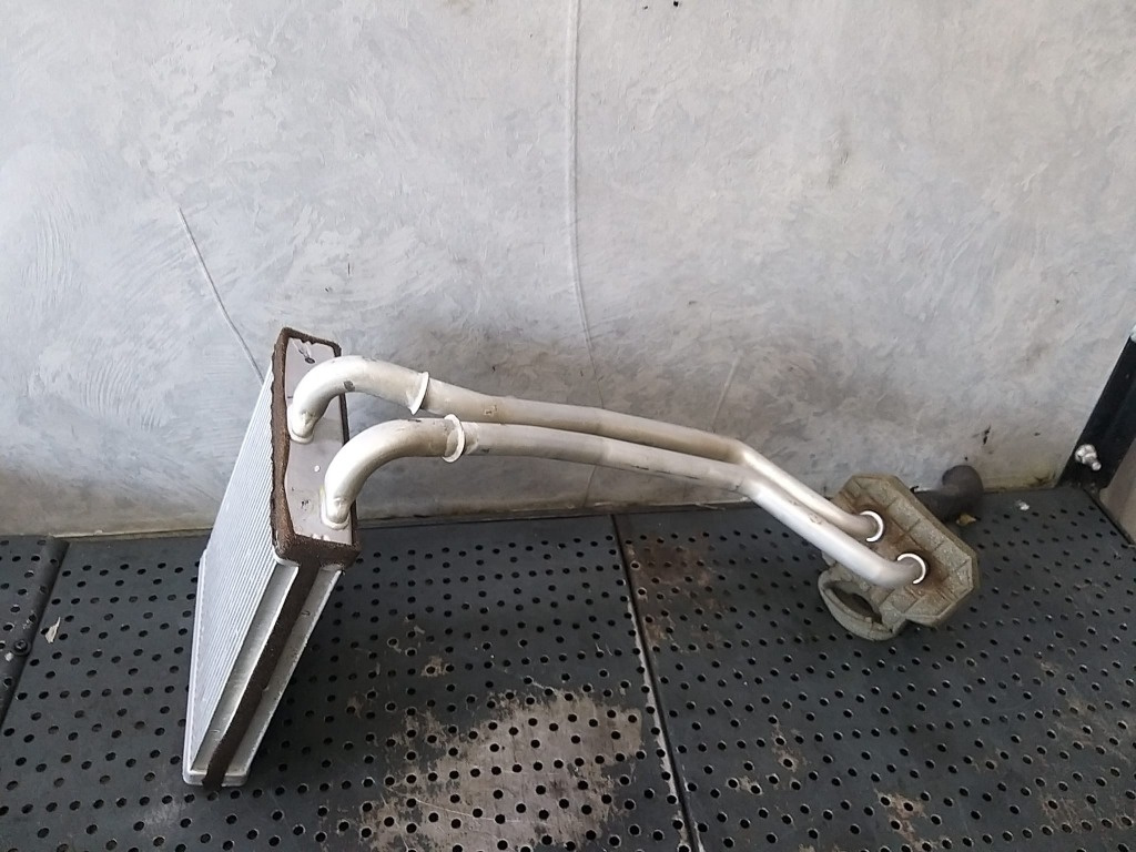 Radiator calorifer apa bord ford fiesta 