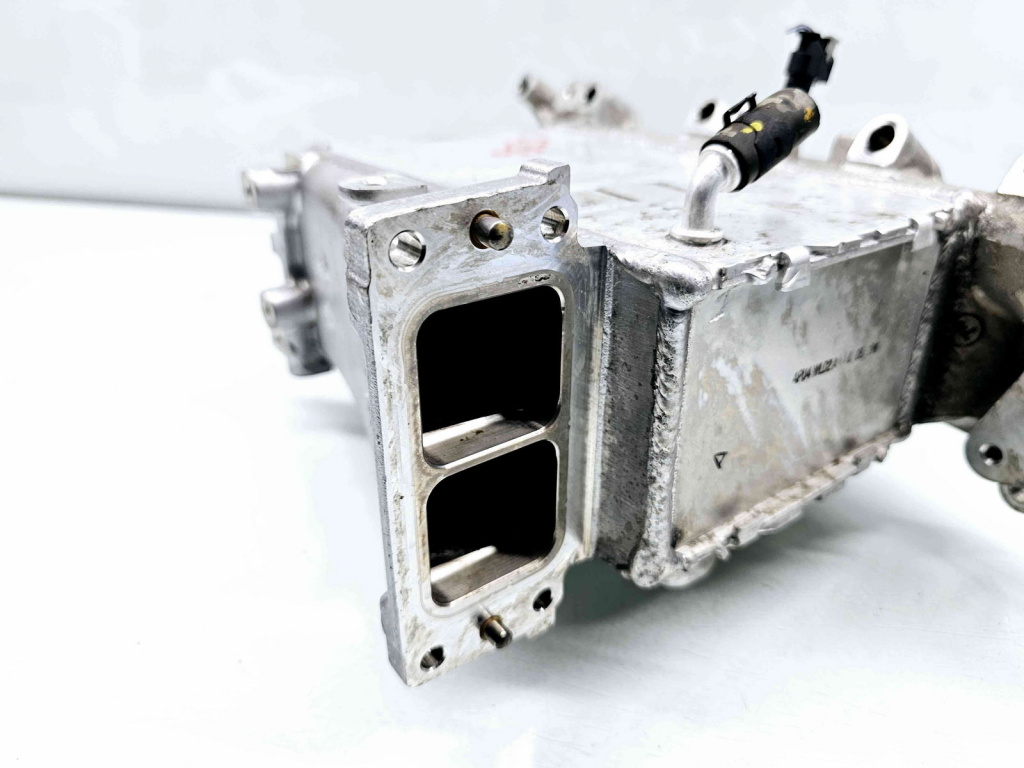 Radiator intercooler Audi A4 (8W2, B9) [