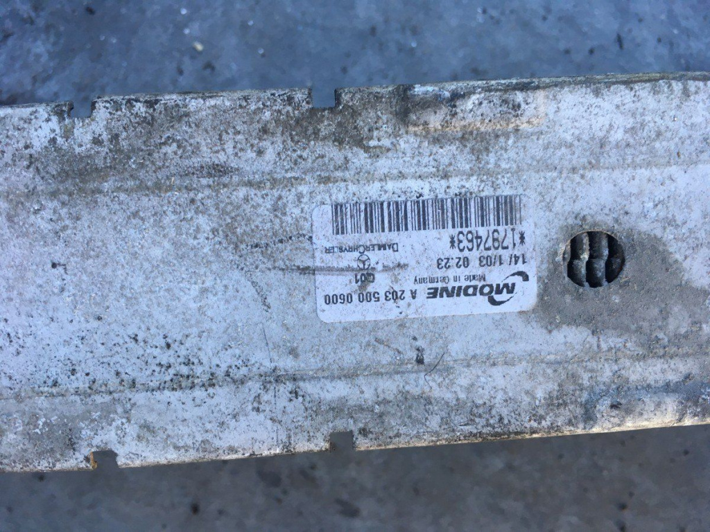 Radiator intercooler C-class W203 cod: A2035000600