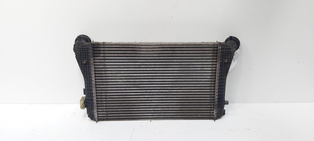 Radiator intercooler, cod 3C0145805P, VW Eos (1F7, 1F8), 2.0 TDI, CBAB (idi:688122)