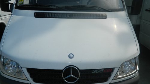 Radiator intercooler Mercedes Sprinter 208 2.