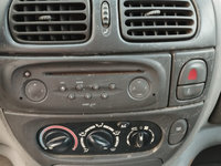Radio Audio Cd Player Magazie Cd Renault Scenic 1 , 1999 2000 2001 2002 2003