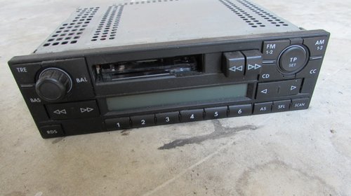 Radio casetofon VW Golf IV cod: 1J0035152E mo