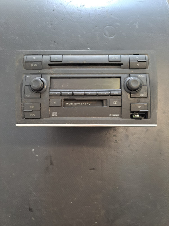Radio CD Audi A4 B6 / B7 - COD CFA00031A