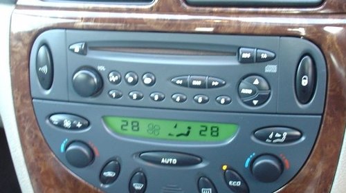 Radio CD Audio Peugeot Citroen ( provine de p