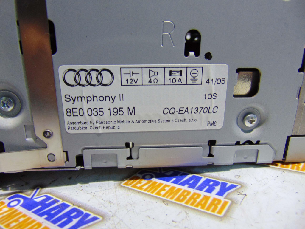 Radio CD avand codul 8E0035195M pentru A