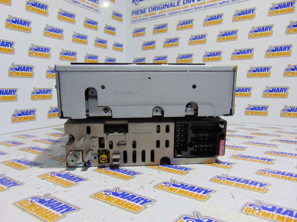 Radio CD avand codul 8E0035195M pentru A
