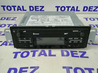 Radio cd cu bluetooth si usb,Renault Trafic 1.6 d cod 281154118R