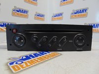 Radio CD cu codul 8200607918D pentru Renault Megane II