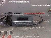 Radio CD cu display Peugeot 308 an 2015.