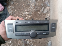 Radio cd și panou comanda clima Toyota avensis t25