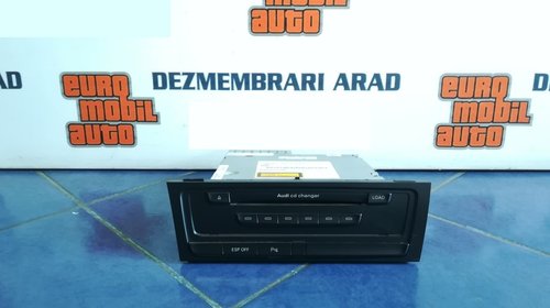 Radio CD / Magazie CD Panasonic - Audi A4 B8,