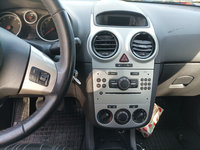 Radio CD Opel Corsa D 1.4 benzina an de fabricație 2010