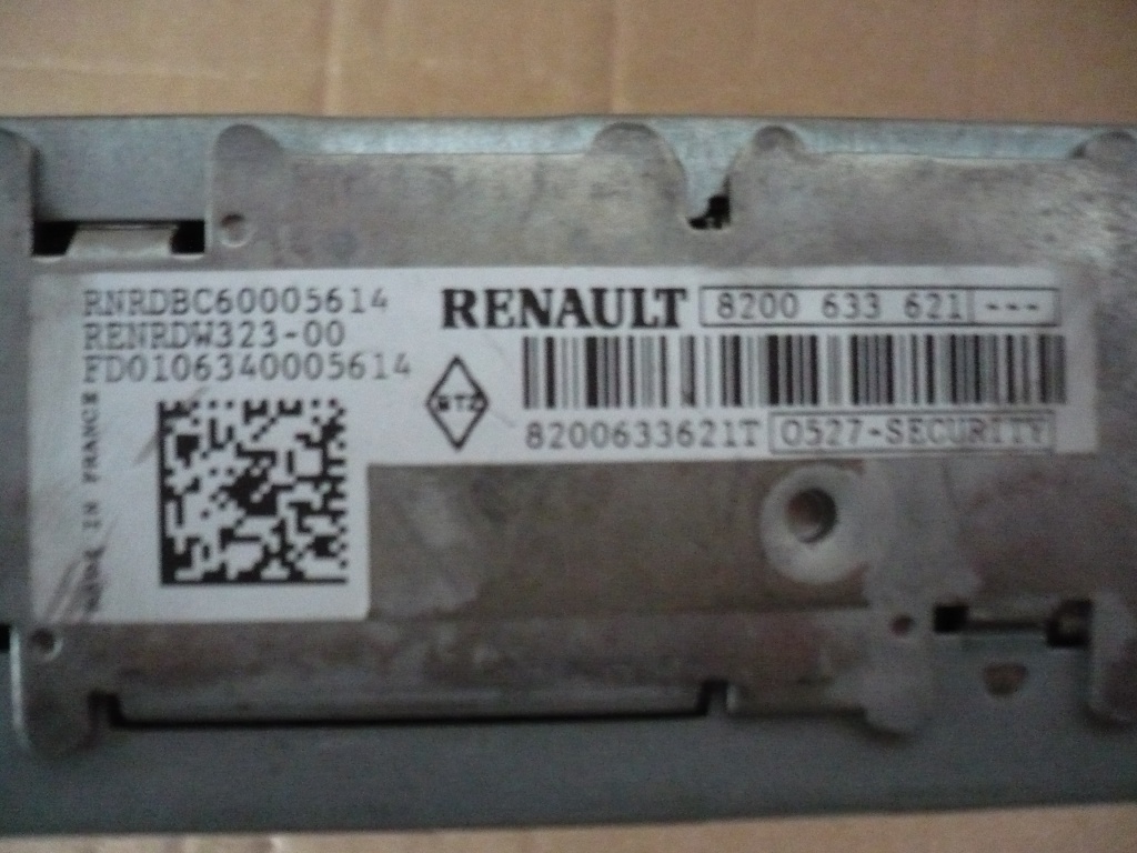 Genuine Radio Stereo CD Player Renault CLIO 2/SYMBOL 1 1998-2008 OEM  8200633621B
