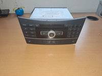 Radio CD-Player (incalzire scaune) Mercedes-Benz E-Class Sedan (W212) cod piesa : A2129003908