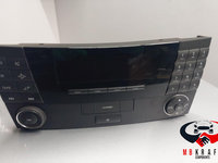 Radio CD player / Navigatie A2118200879 A 211 820 08 79 Mercedes-Benz E-Class W211/S211 [2002 - 2006] Sedan 4-usi