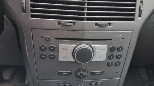 Radio cd player Opel Astra H