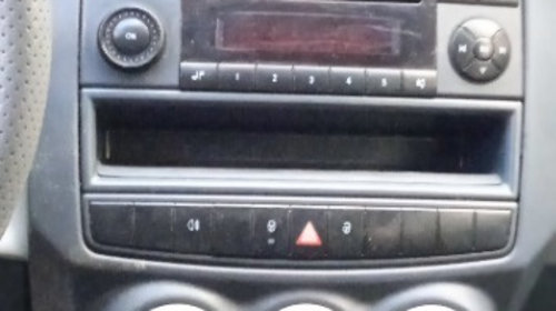 Radio CD player Smart forfour 1.1 benzină