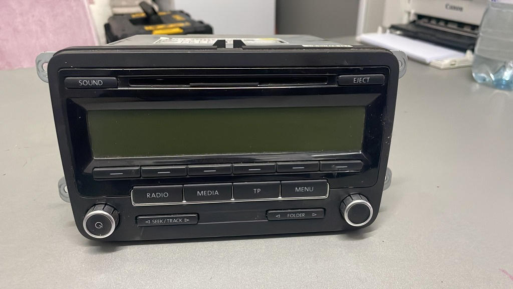 RADIO CD PLAYER Vw PASSAT B6 AN 2010 COD. 1K003518