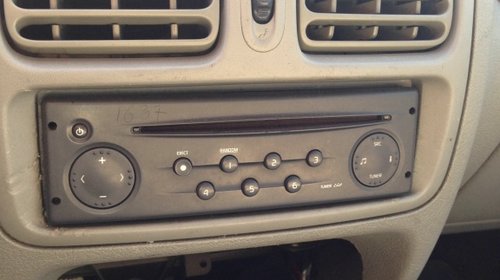 Radio cd renault clio 2005