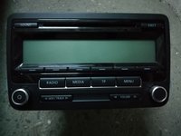 Radio CD Volkswagen PASSAT Cod 1k0035186 Detalii la telefon !