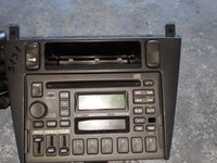 Radio-CD Volvo V 40 1.8 benzina 2002