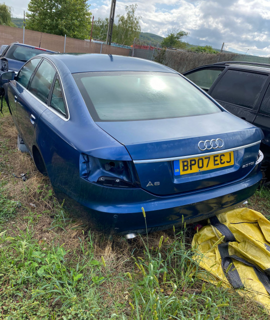 Rampa comuna injectoare dreapta Audi A6 