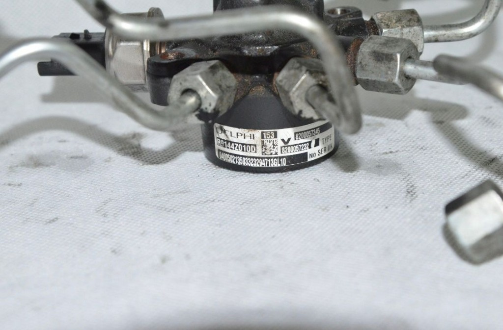 Rampa injectoare 1.5 dci injectie delphi
