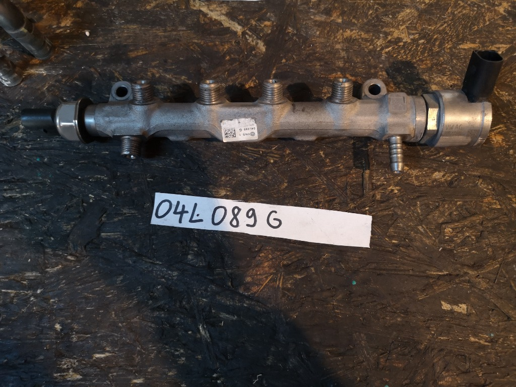 Rampa injectoare Audi A4 B8 B9 A5 A6 2.0 TDI CNHA DETA 04L089G