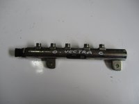 RAMPA INJECTOARE BOSCH COD 0445214095 / 55209572 OPEL VECTRA C 1.9 CDTI FAB. 2002 – 2009 ⭐⭐⭐⭐⭐