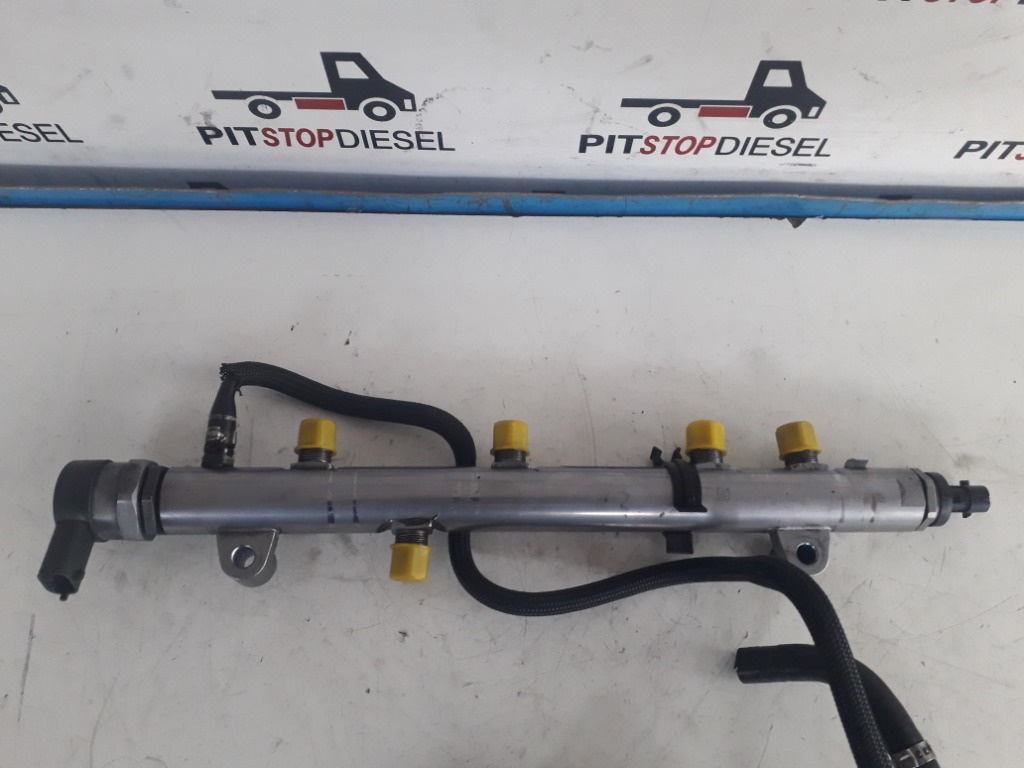Rampa INJECTOARE BOSCH IVECO 3.0 JTD COD 0445214248 / 504371261