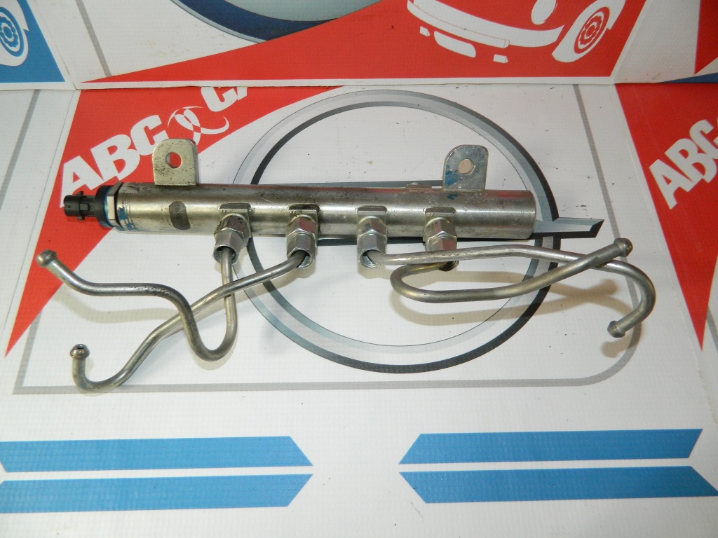 Rampa injectoare cu codul 0445214122