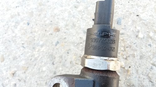 Rampa injectoare cu senzor presiune combustibil Ford Mondeo MK3 2.0 TDCI