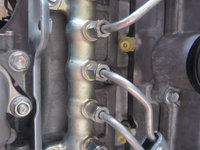 Rampa injectoare cu senzor Toyota Avensis 2.0 D-4D 126 CP cod motor 1AD-FTV an 2003 - 2009