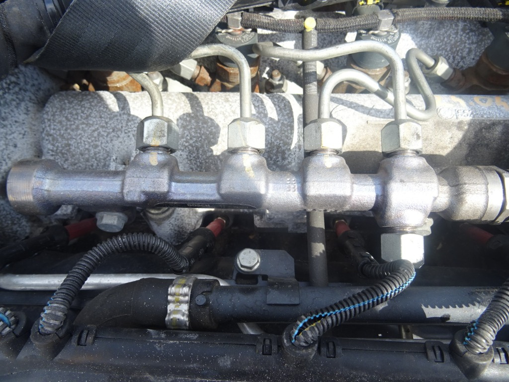 Rampa Injectoare Fiat Doblo 1.6 JTD Multijet Euro 5 din 2013 cod: 0445214192