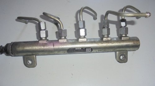 Rampa injectoare Fiat Doblo 1.9jtd cod 044521