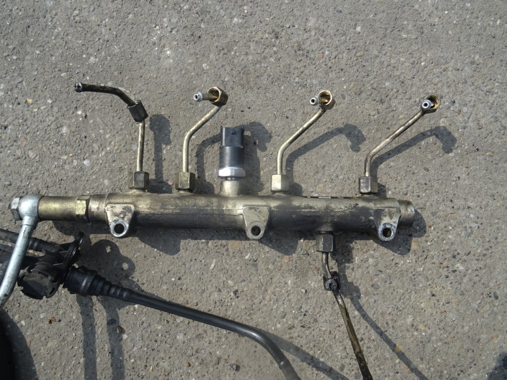 Rampa Injectoare Iveco Daily 2.3 JTD din 2005 cod: 0445224006