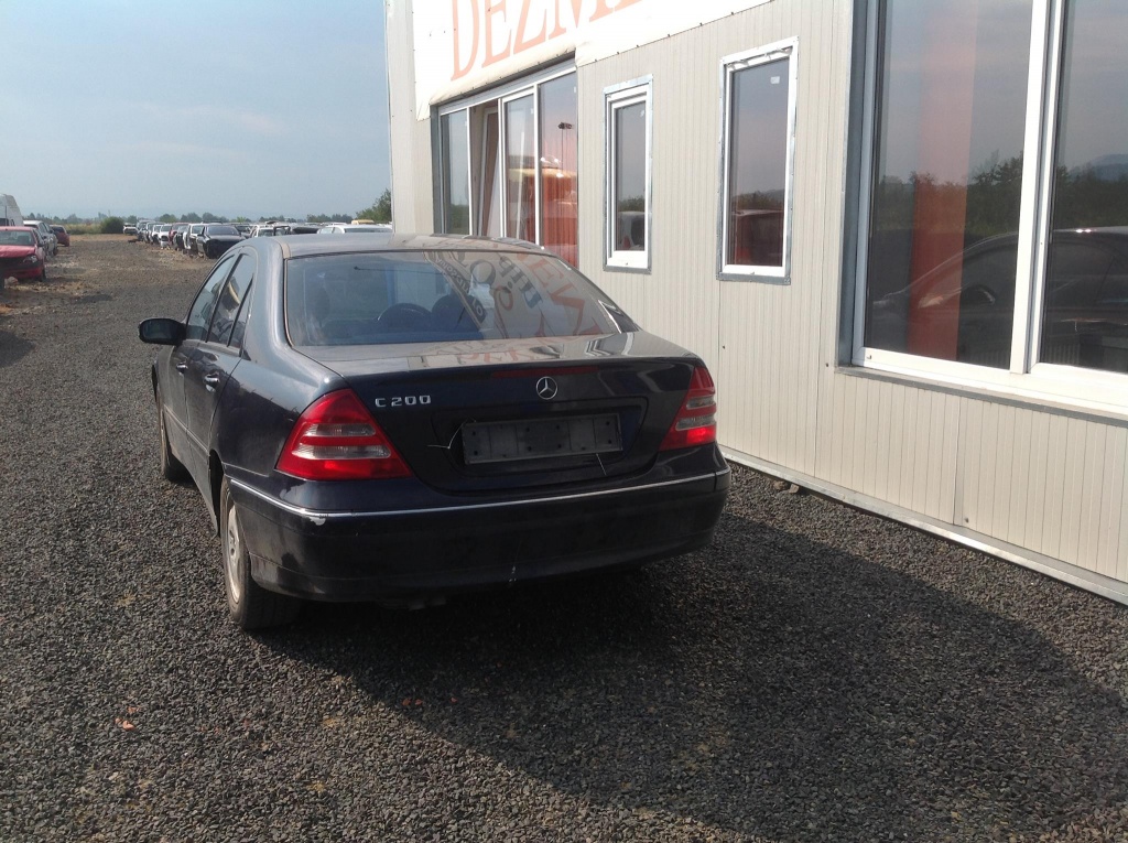 Rampa injectoare Mercedes C-CLASS W203 2