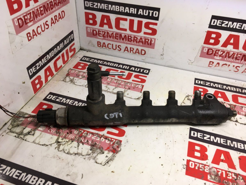 Rampa injectoare Opel Astra H cod: 55pp05 01