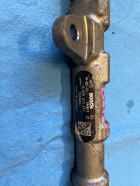 Rampa injectoare Opel Corsa E 1.3cdti cod 55234437 0445214217