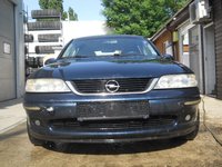 Rampa injectoare Opel Vectra B 1.8 benzina