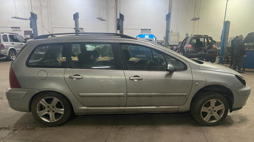 Rampa injectoare Peugeot 307 2004 Break 1.6 hdi