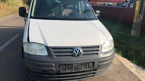 Rampa injectoare Volkswagen Caddy Life 2004 monovolum 1.4 BCA