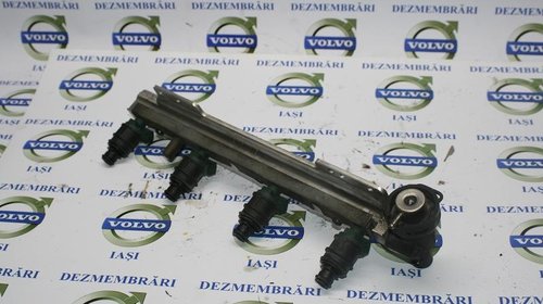 Rampa injectoare Volvo v40 s40 benzina 2001-2