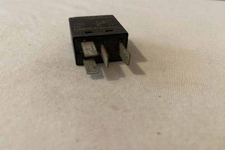 Releu A1201A402 / A1201A402E / A1201A402