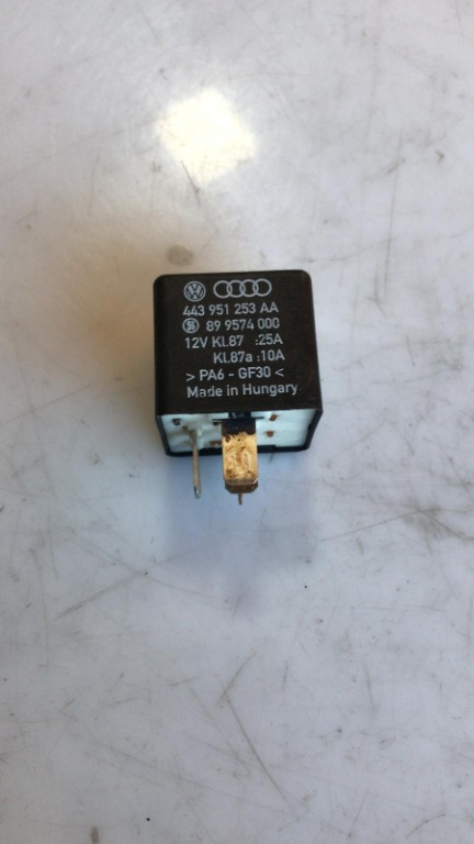 Releu Audi A6 C5 cod 443951253aa