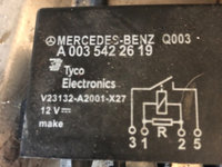 Releu baterie Mercedes C Class W204 A0035422619