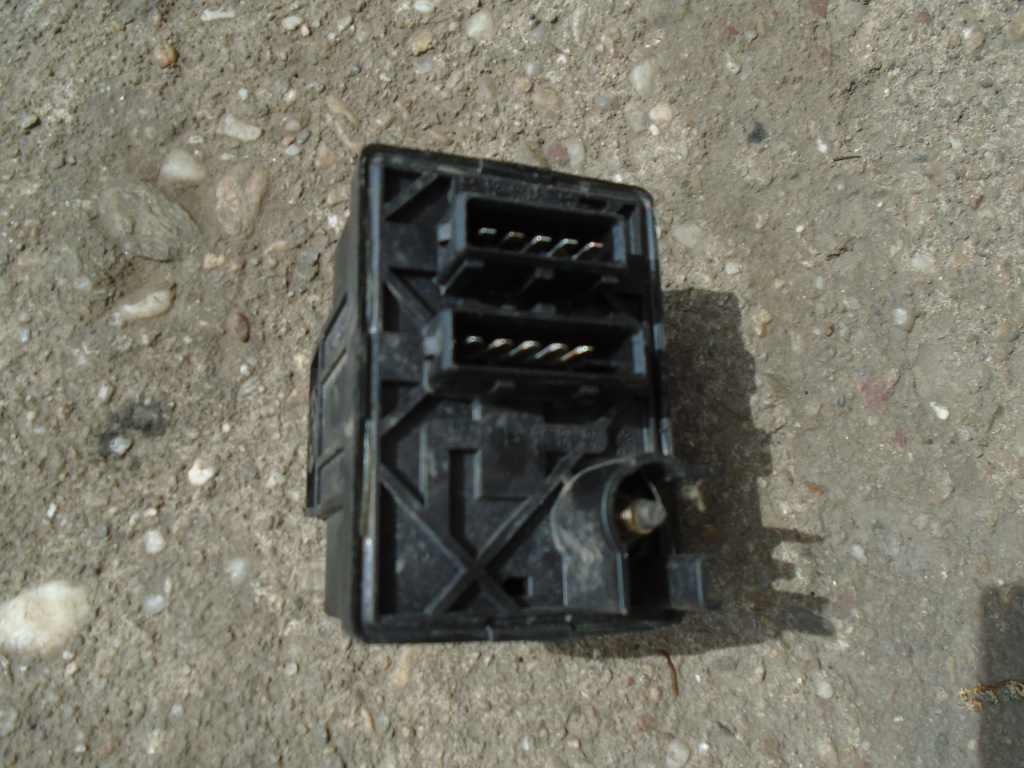 Releu bujii fiat stilo 1.9jtd cod 51299012